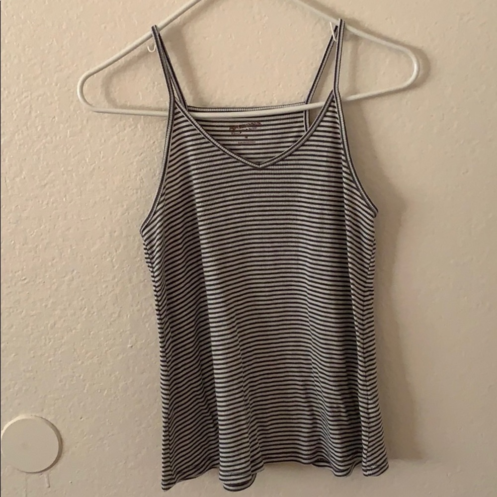 basic shirt - Picture 2 of 2